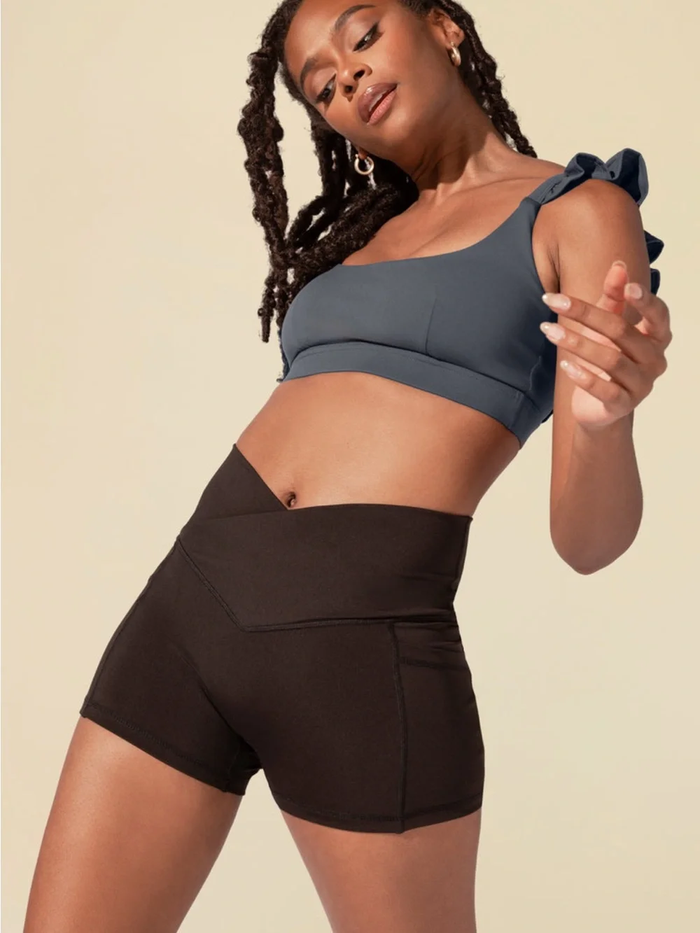 NWT POPFLEX - crisscross hourglass booty shorts with pockets in black Size XXS